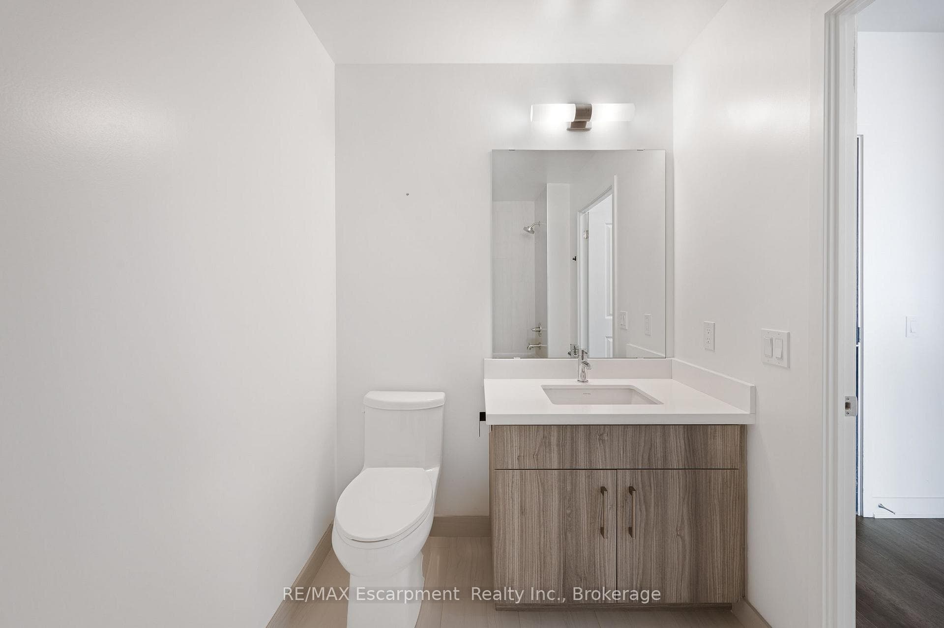 2007 James Street Unit 704 photo 24