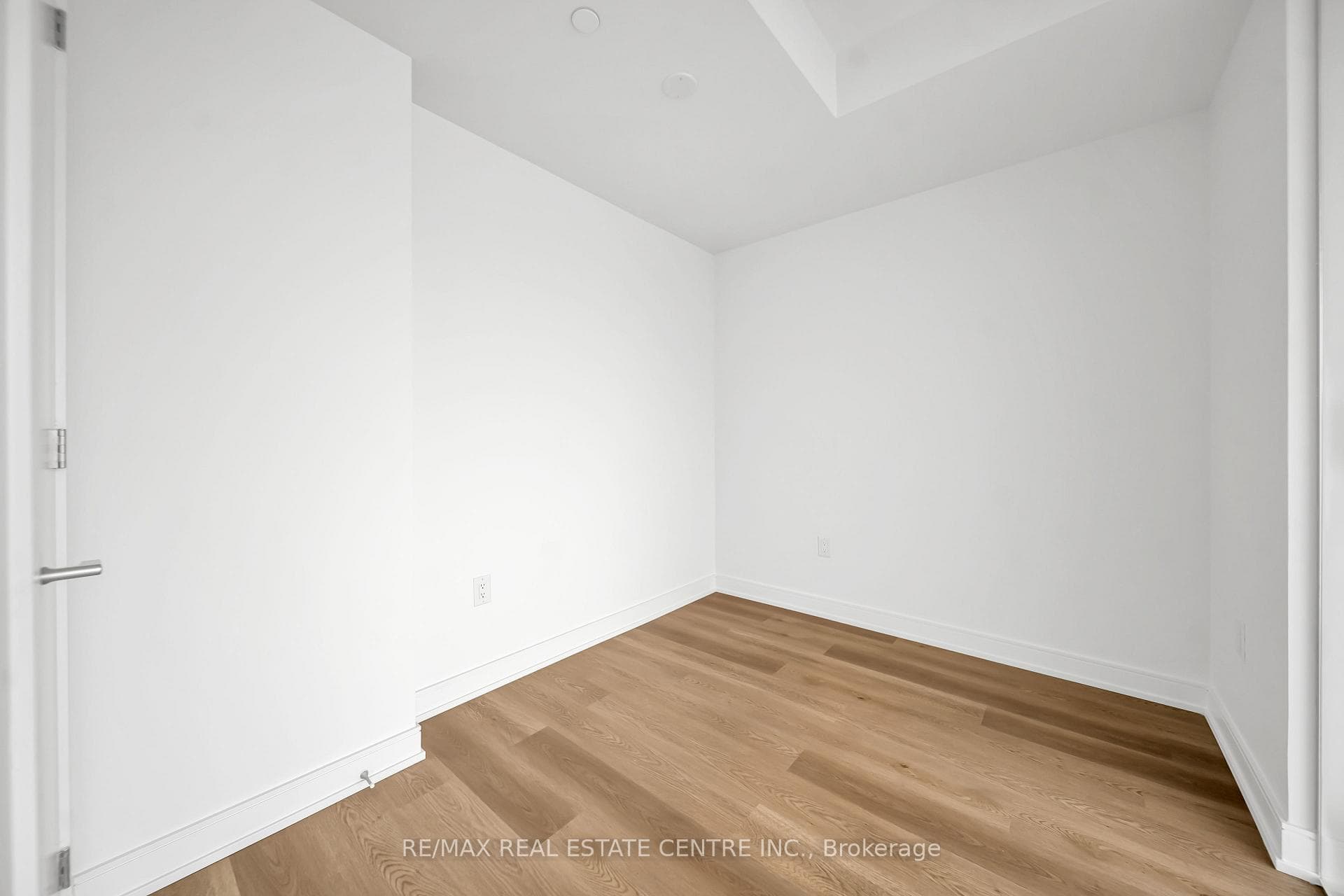 3009 Novar Road Unit 918 photo 29