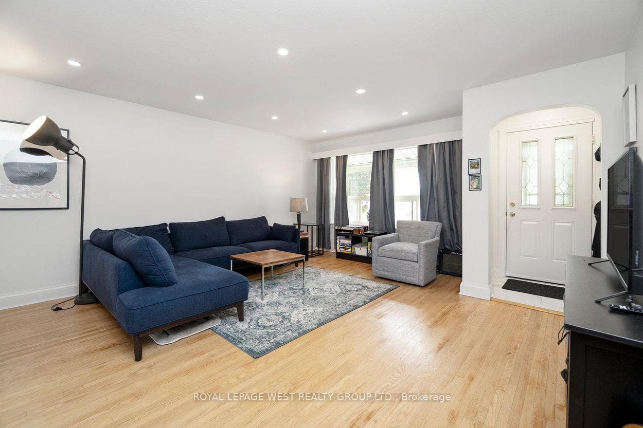 22 Beaucourt Road photo 17