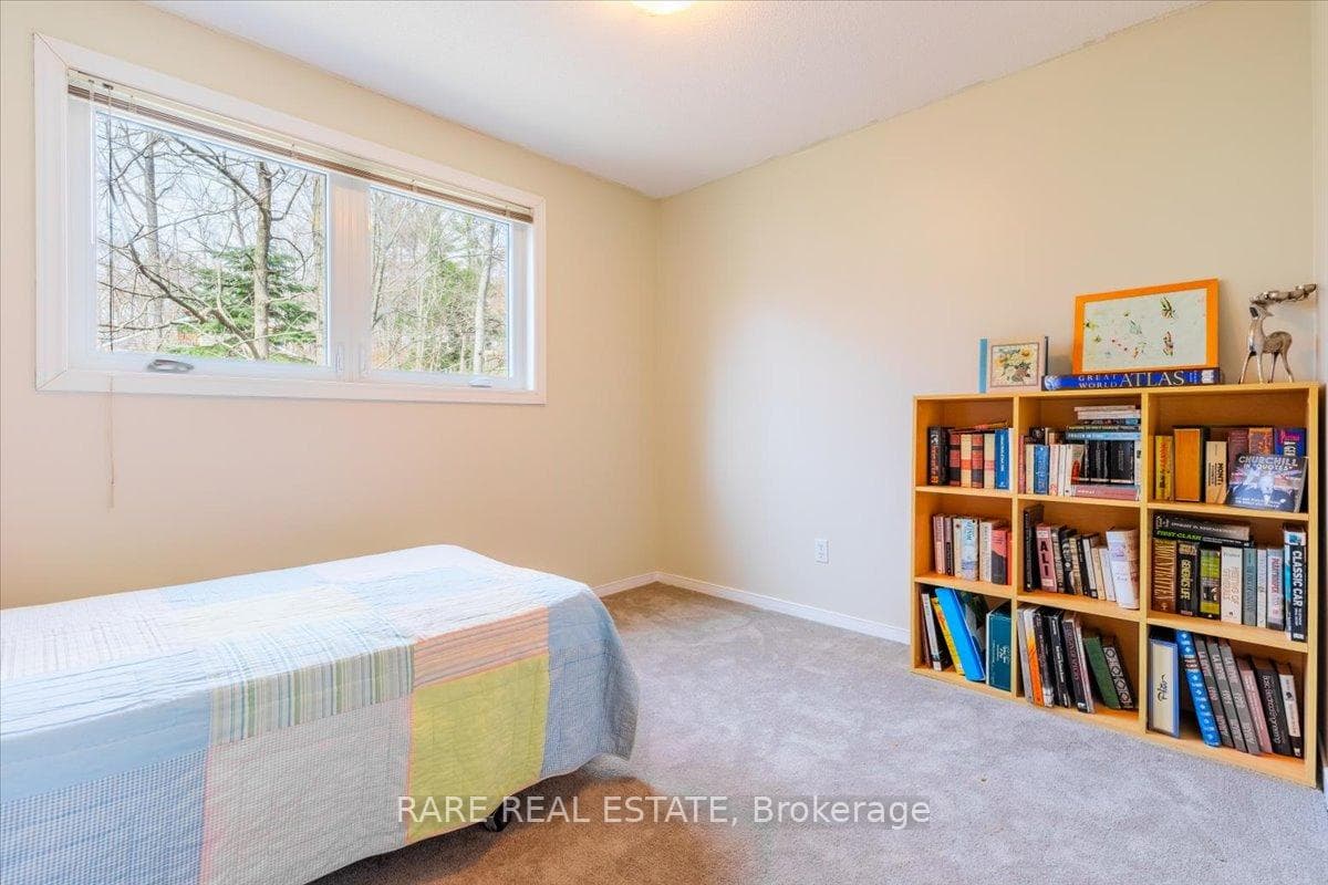 32 Oneida Avenue photo 8