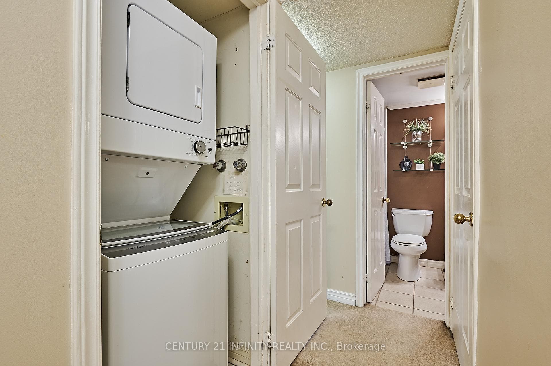Ensuite laundry