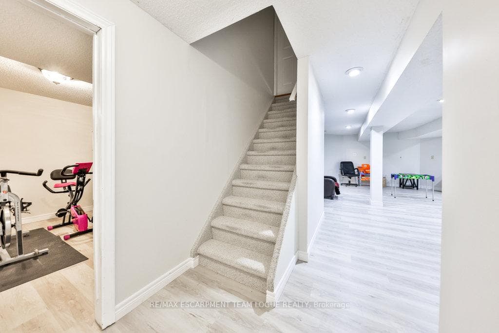 3250 Folkway Drive photo 23