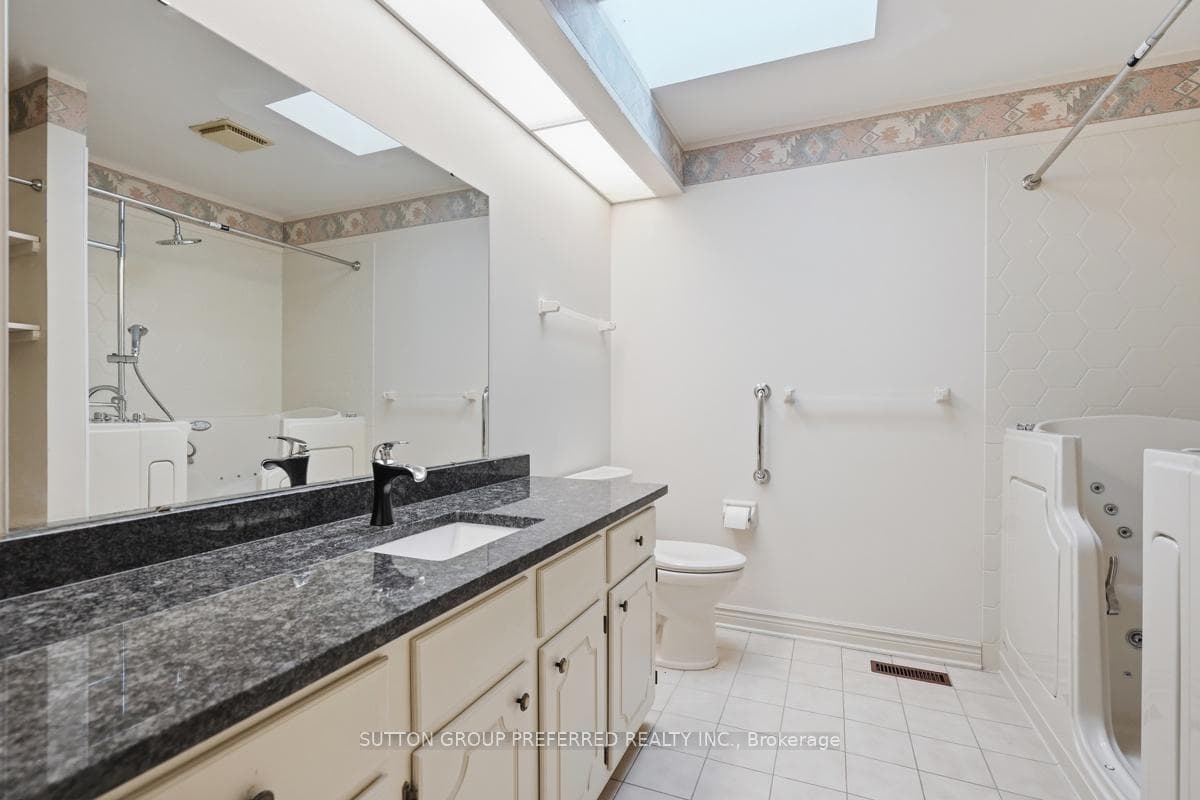 65 Fiddlers Green Road Unit 23 photo 26