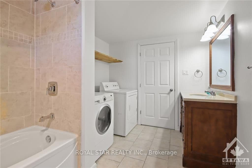 5925 PRINCE OF WALES Drive photo 25