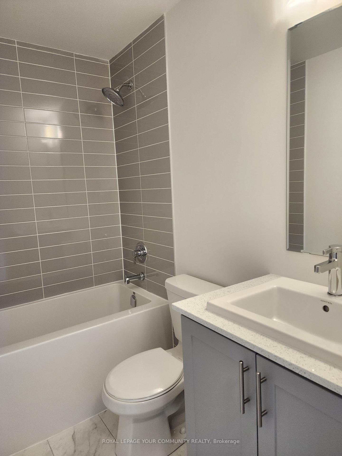 15 Lytham Green Circle Unit 15 photo 6