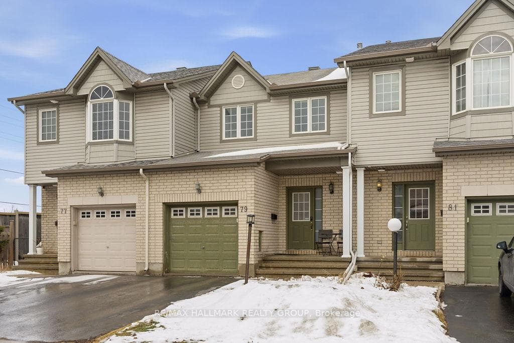 79 Chesapeake Crescent photo 1