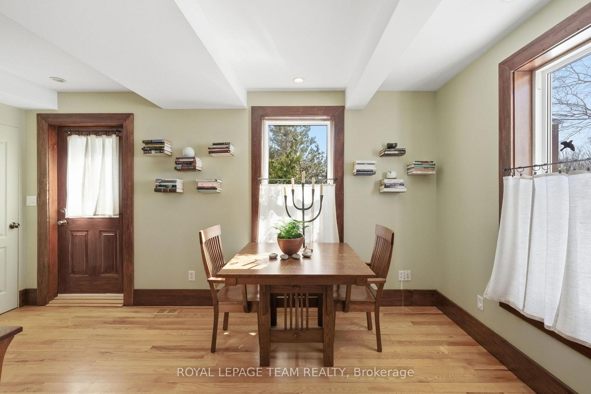238 Park Avenue photo 21