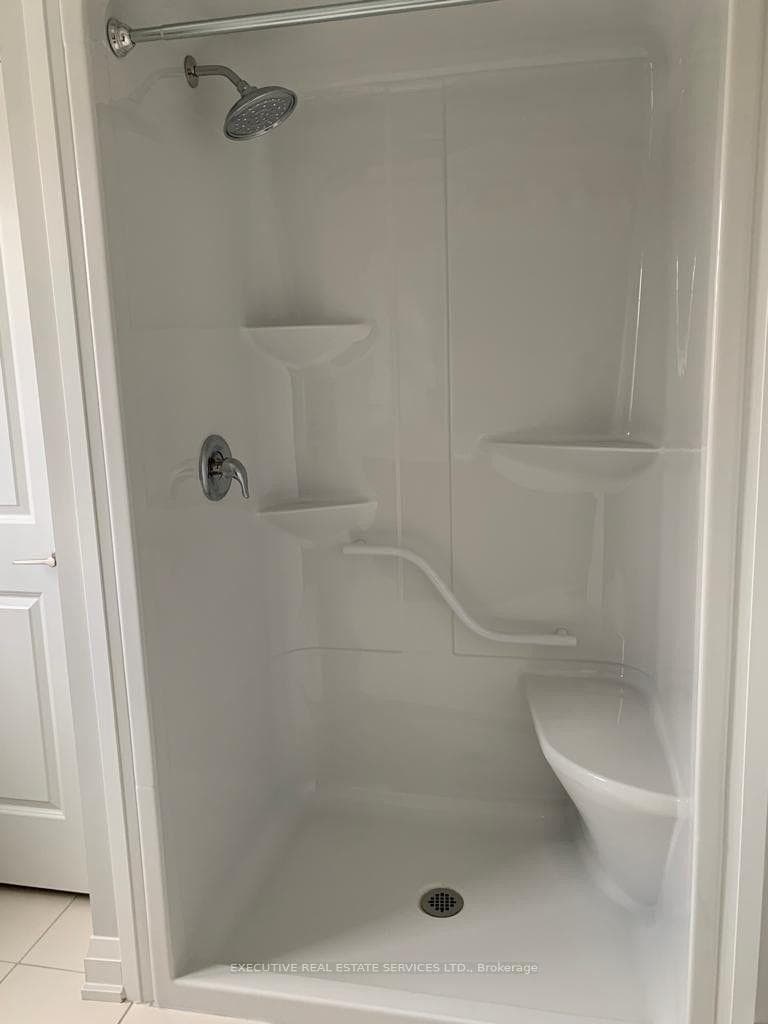 26 Bur Oak Drive photo 10