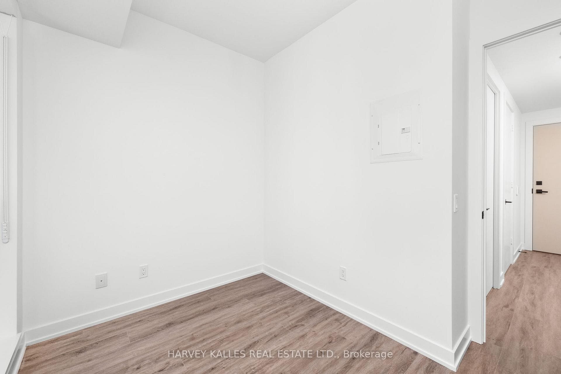 327 King Street Unit 4205 photo 16