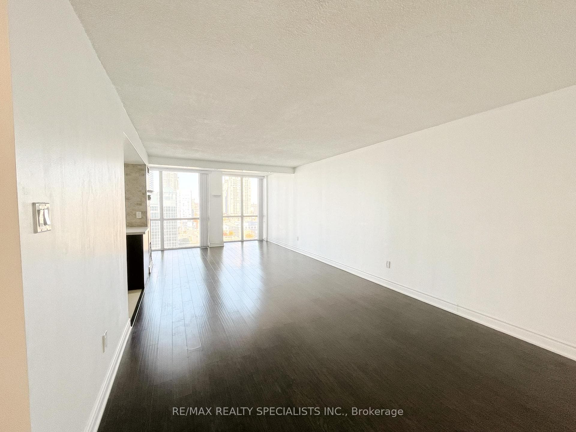 350 Webb Drive Unit 1705 photo 2