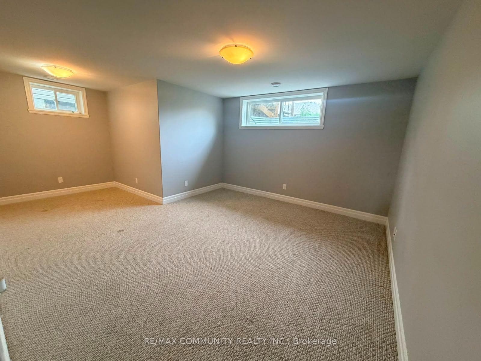 32 Cattail Crescent photo 14
