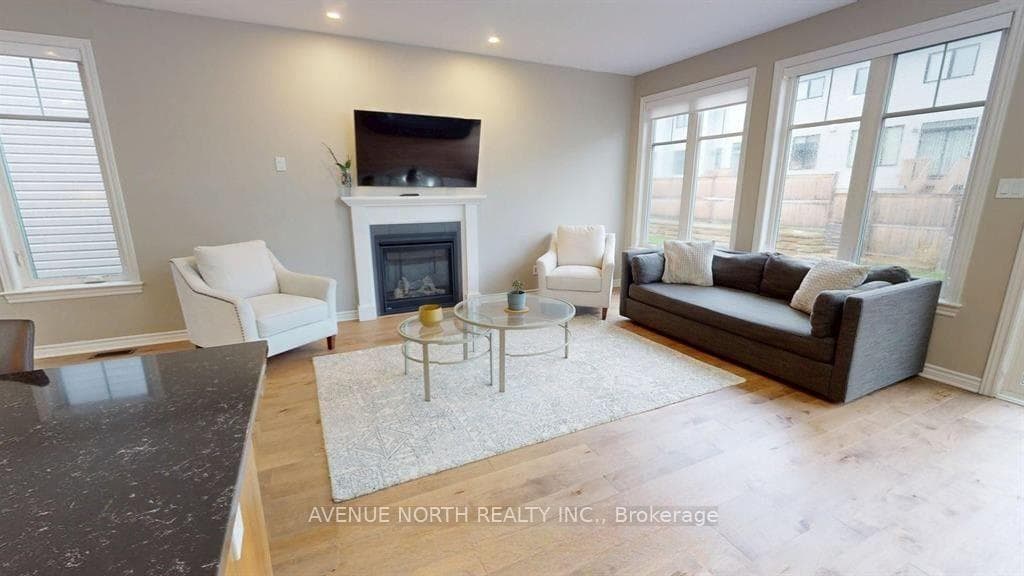 881 Antonio Farley Street photo 6