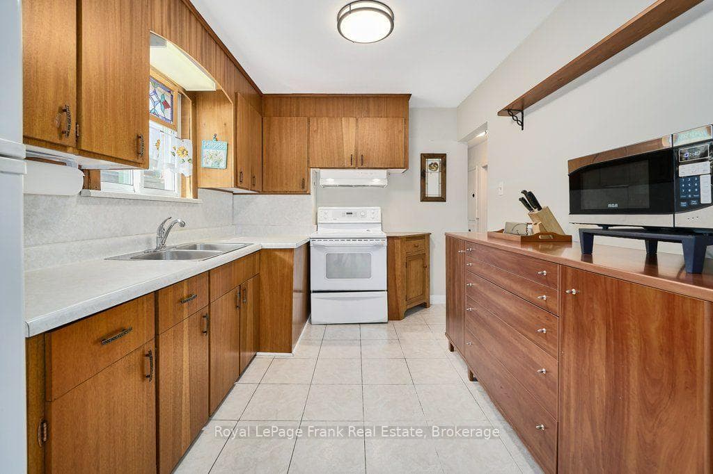 55 Leahann Drive photo 10