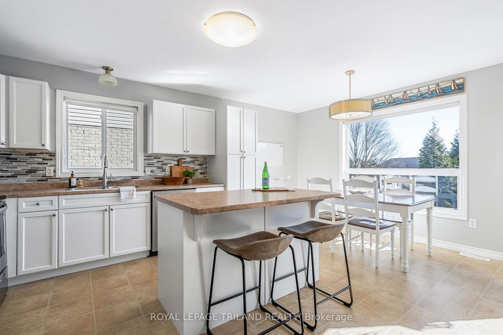 280 Richmeadow Road photo 15