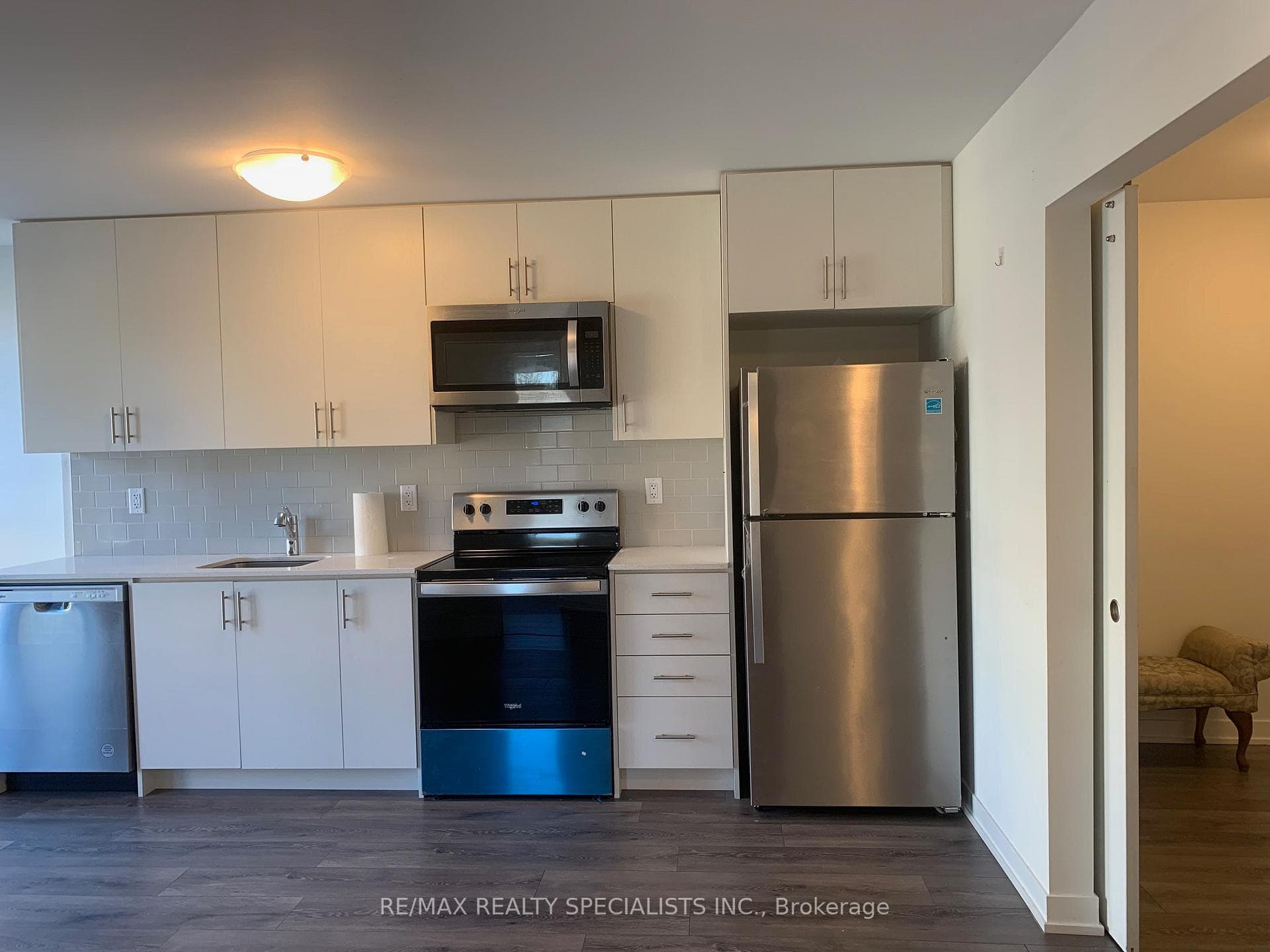 3401 Ridgeway Drive Unit 311 photo 8