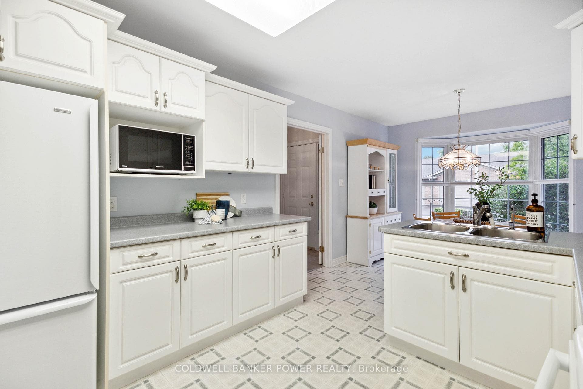 1755 Louise Boulevard Unit 29 photo 15