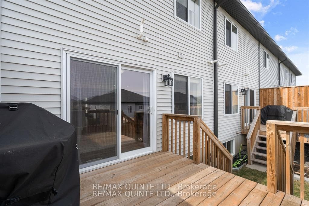 27 Dewal Place photo 46