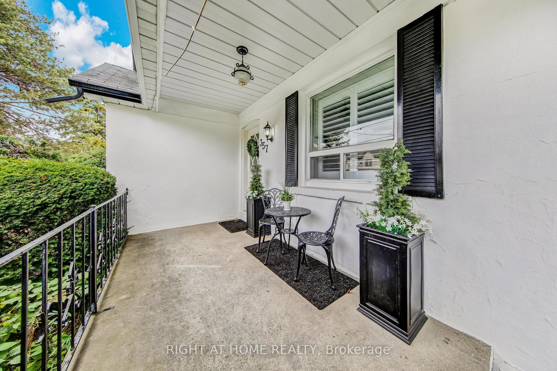 Front concrete porch