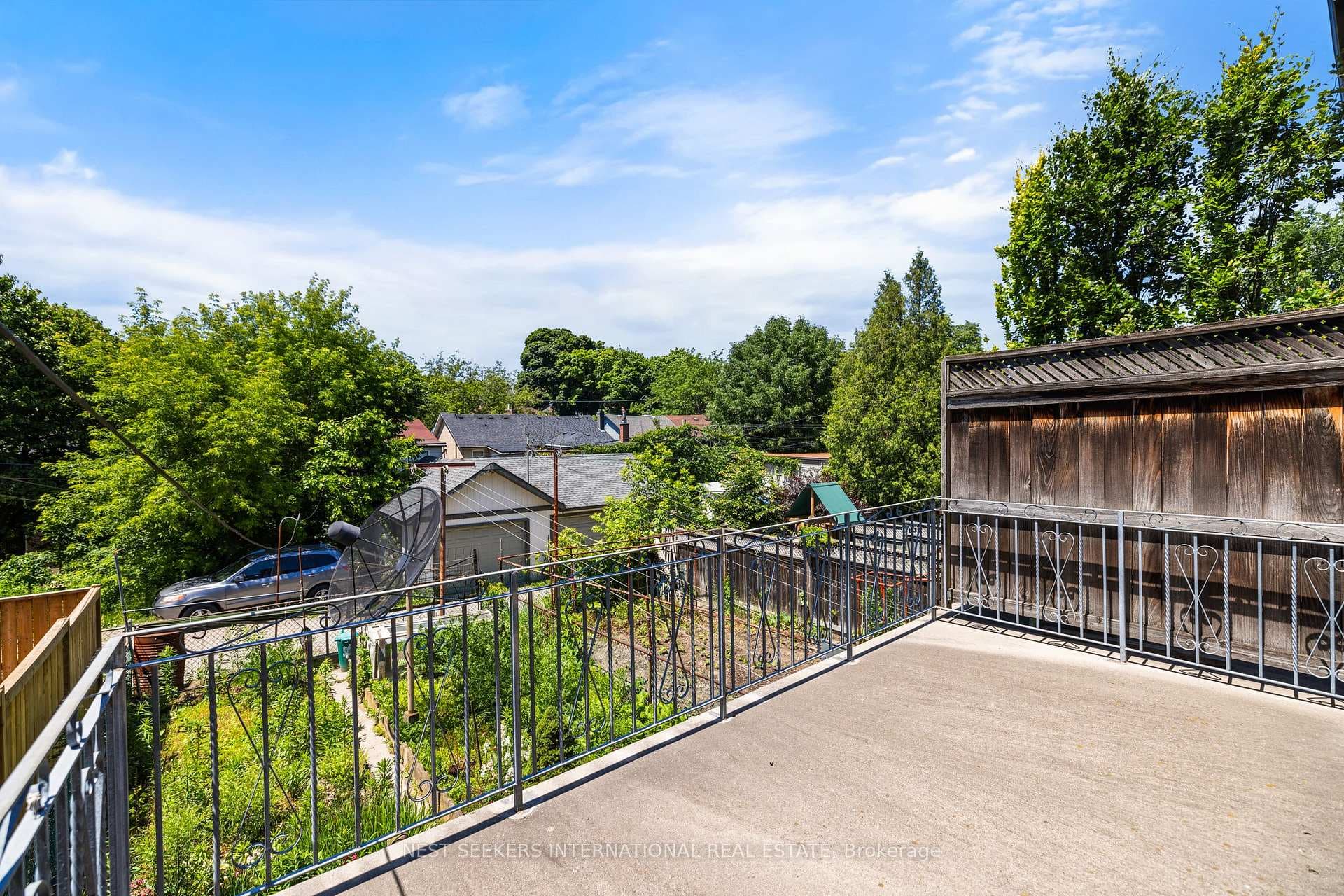 112 Winona Drive photo 44