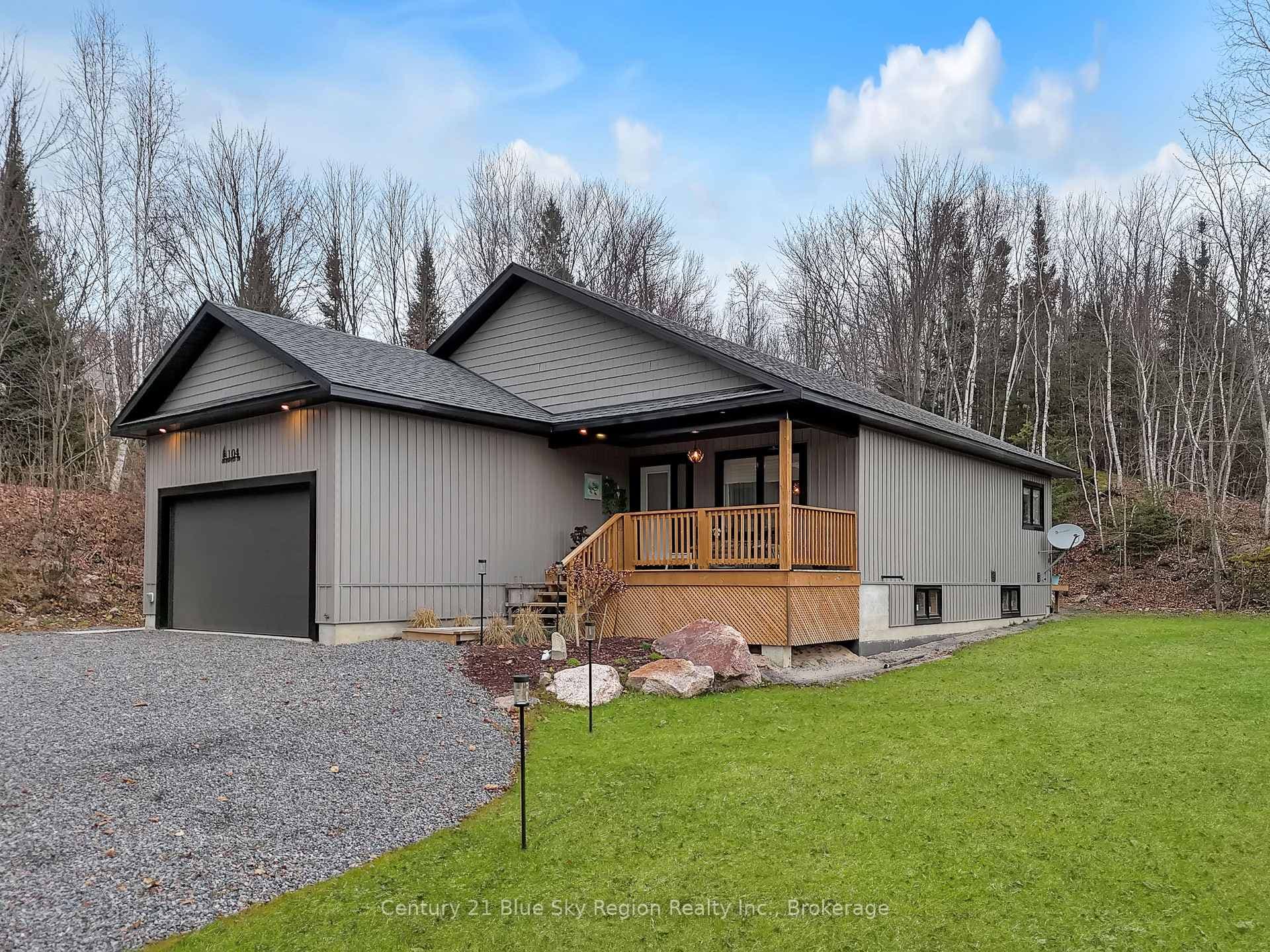 104 GREENWOOD Drive photo 47