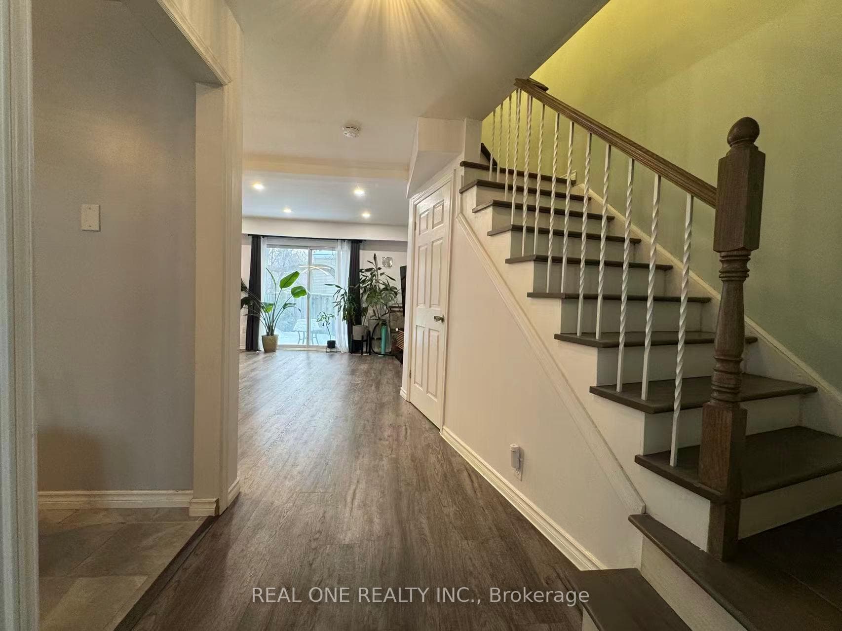 400 Mississauga Valley Boulevard Unit 124 photo 6