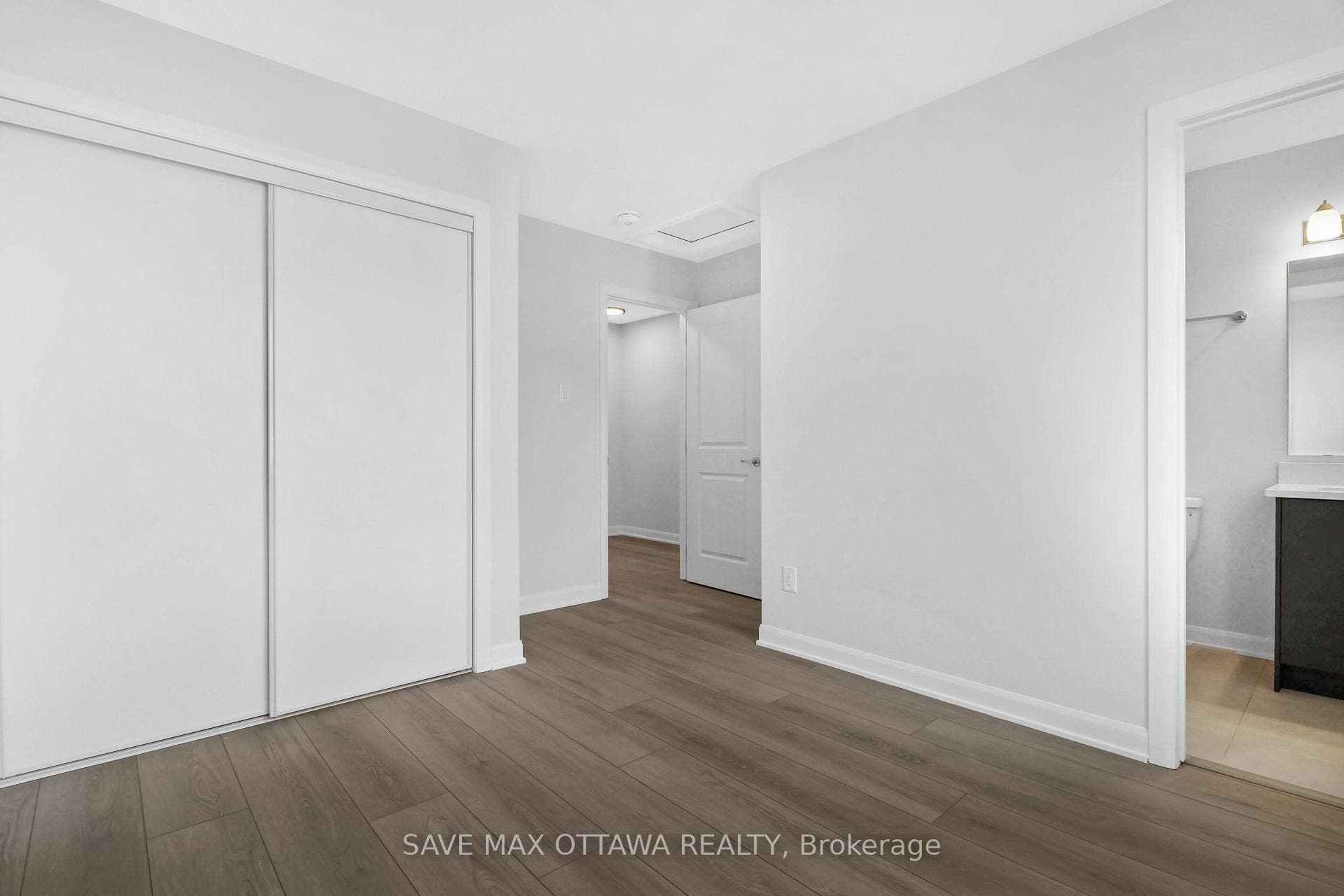 701 Glenroy Gilbert Drive Unit 07 photo 14