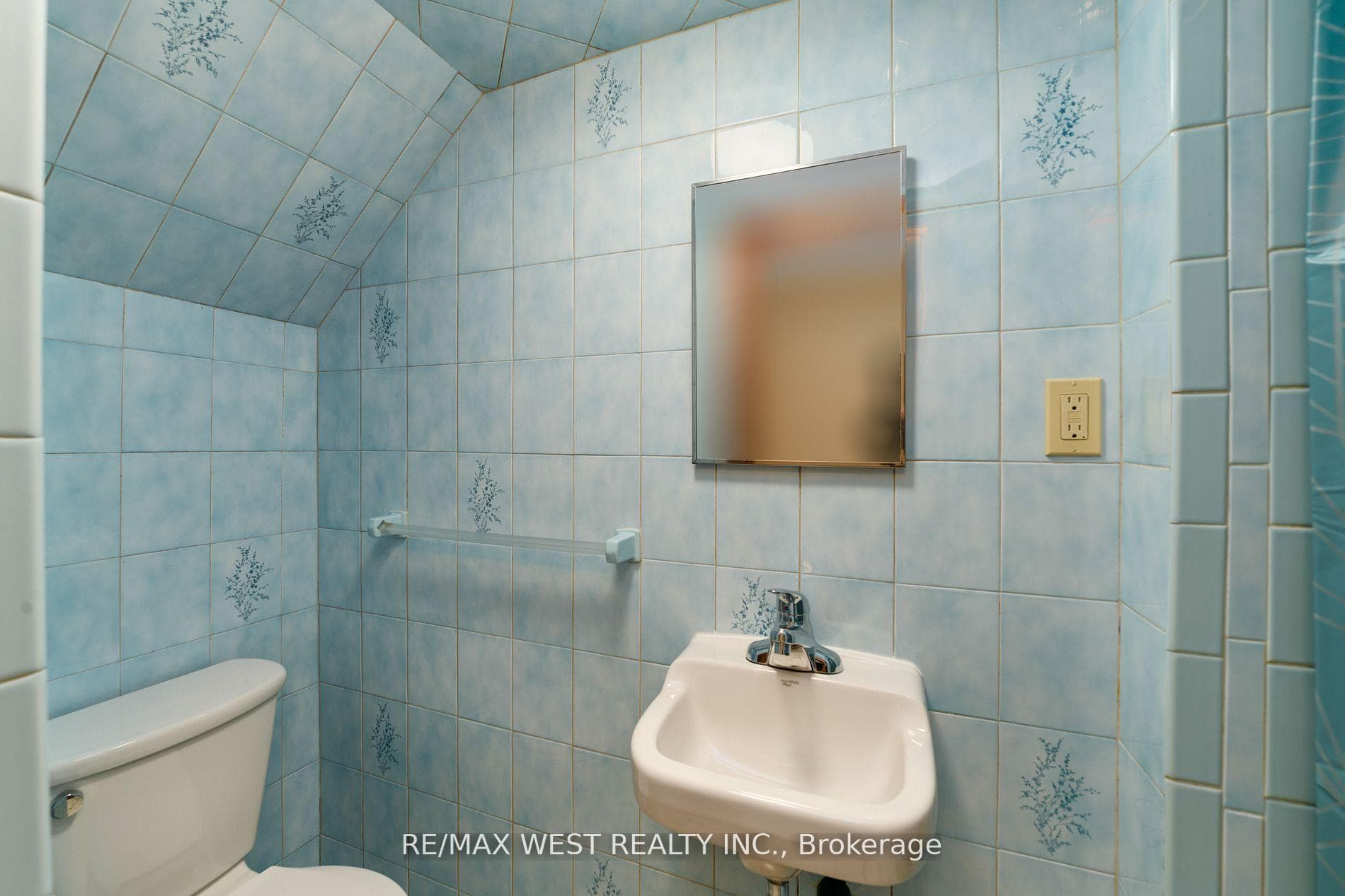 83 East Drive photo 28