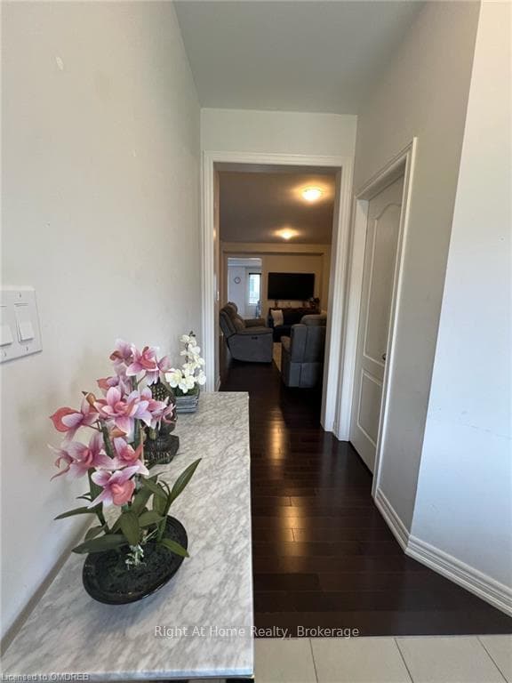479 GEORGE RYAN Avenue photo 2