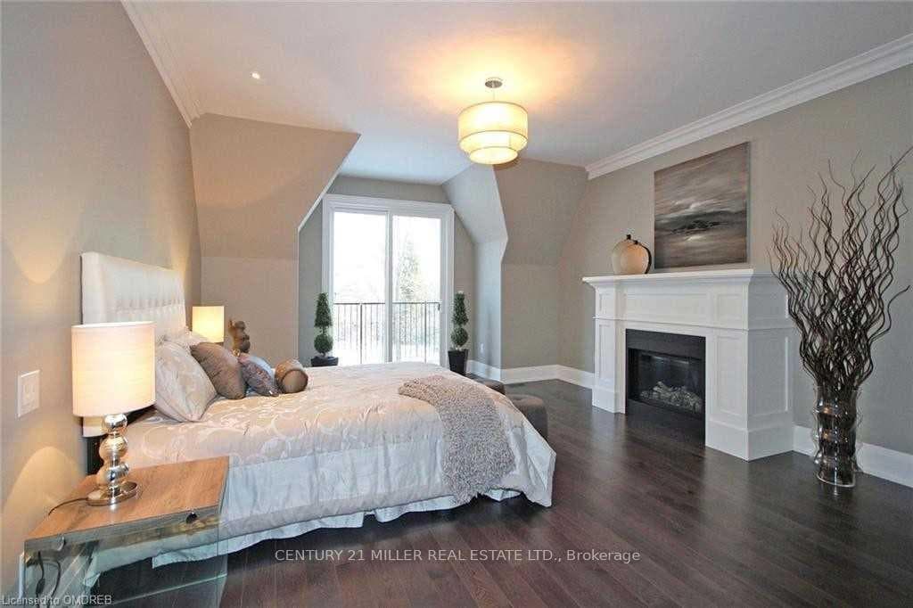 2308 BELYEA Street photo 18