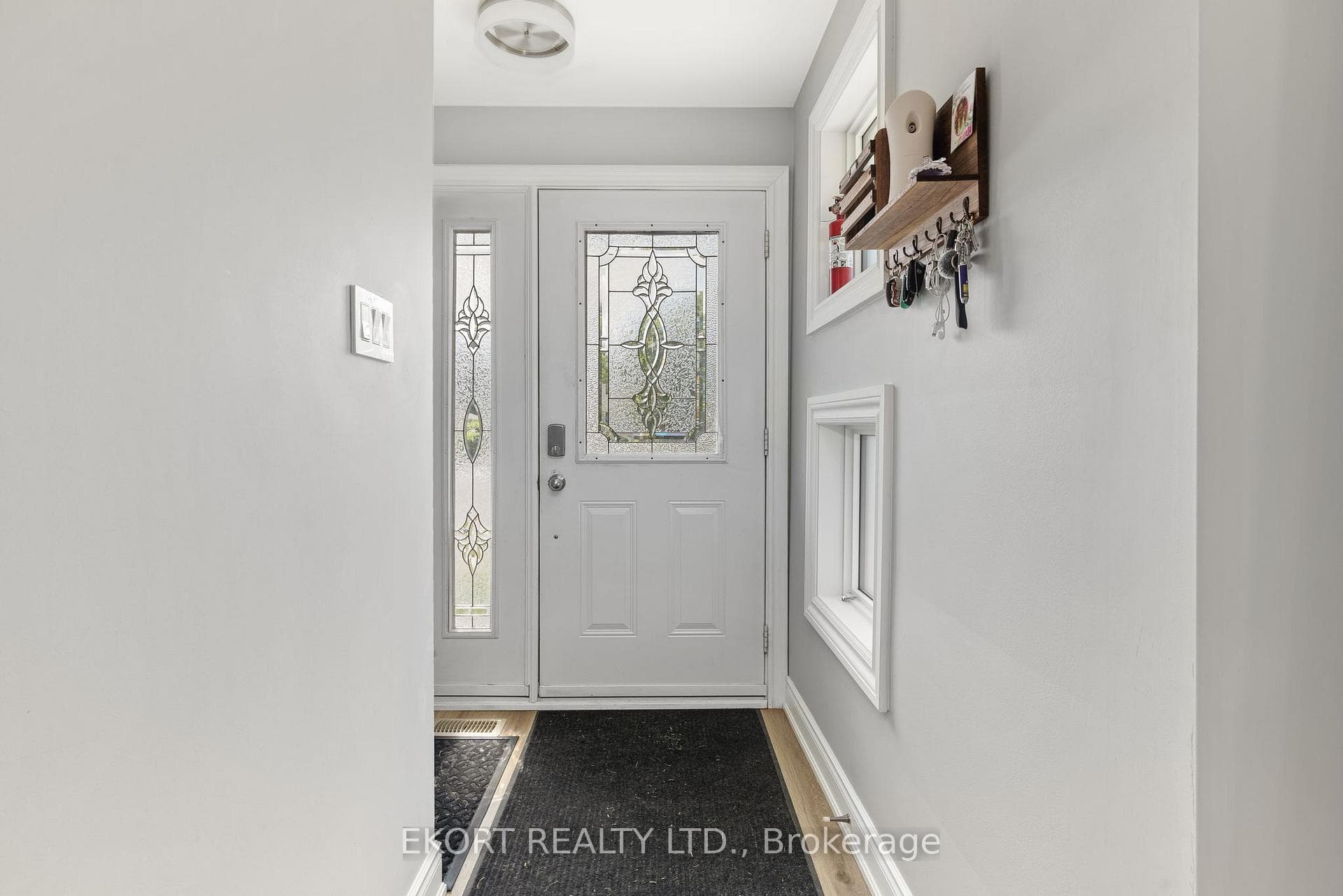 229 Lupin Drive photo 5