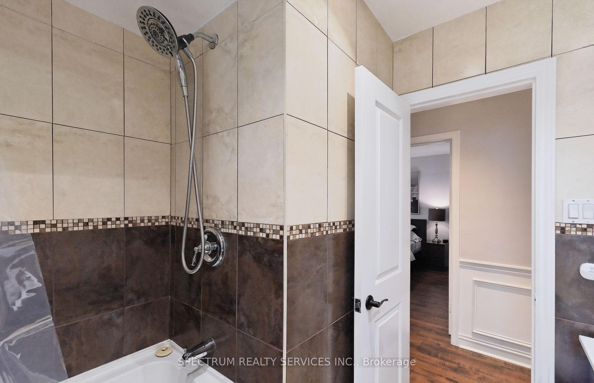 115 Exbury Road photo 22