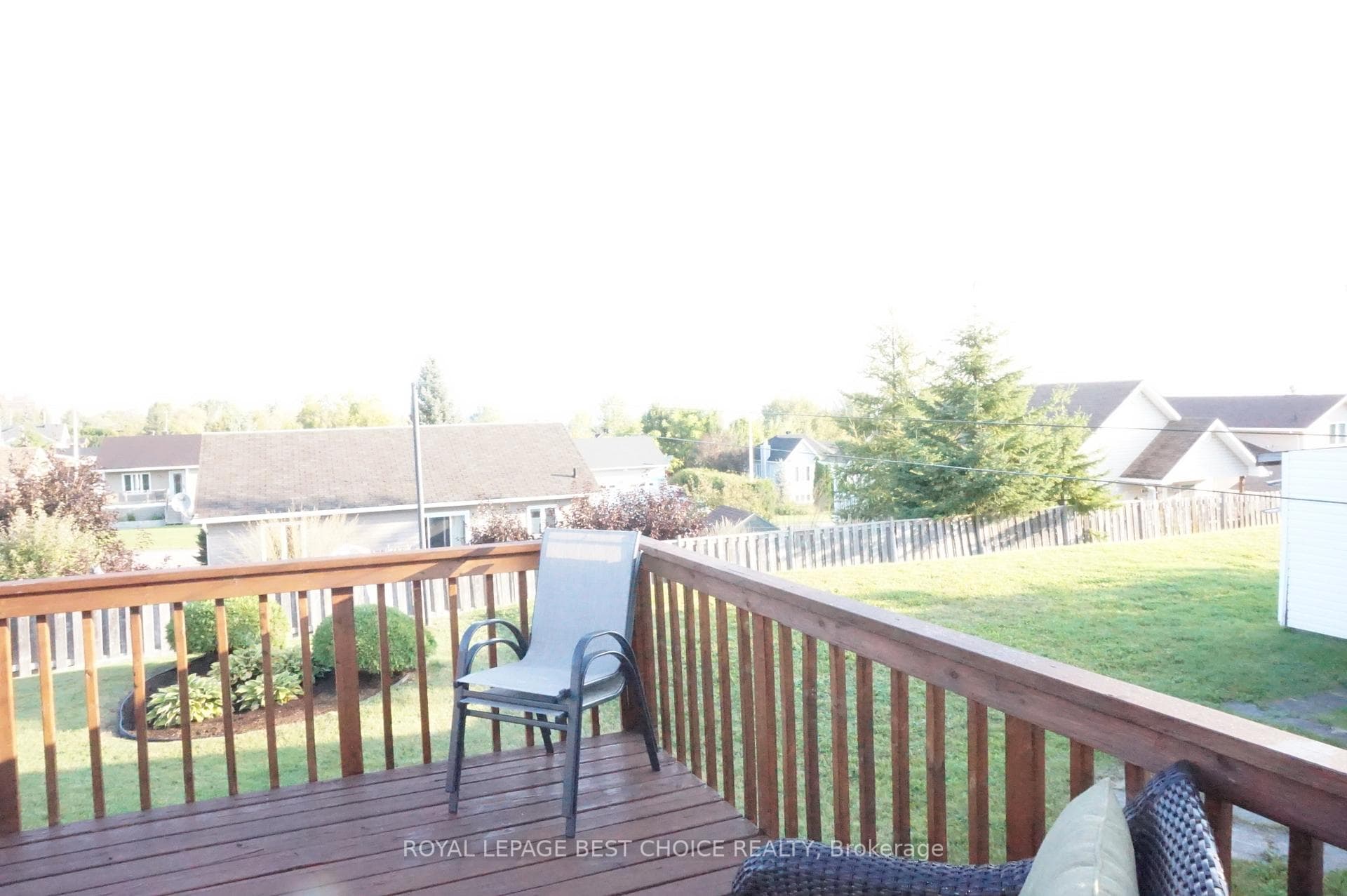 383 Joyal Street photo 3