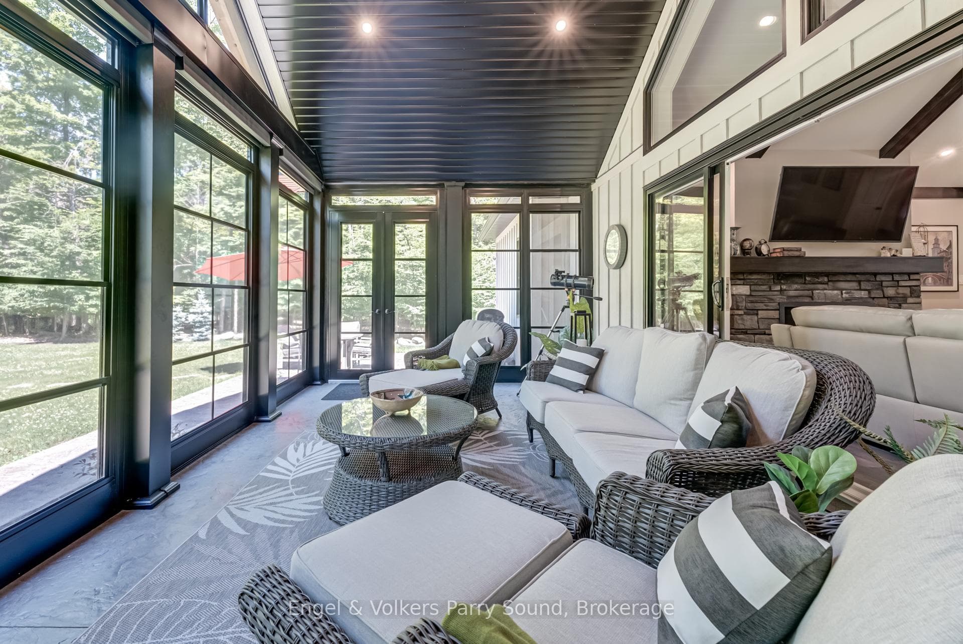 15 Carling Cove Drive photo 12