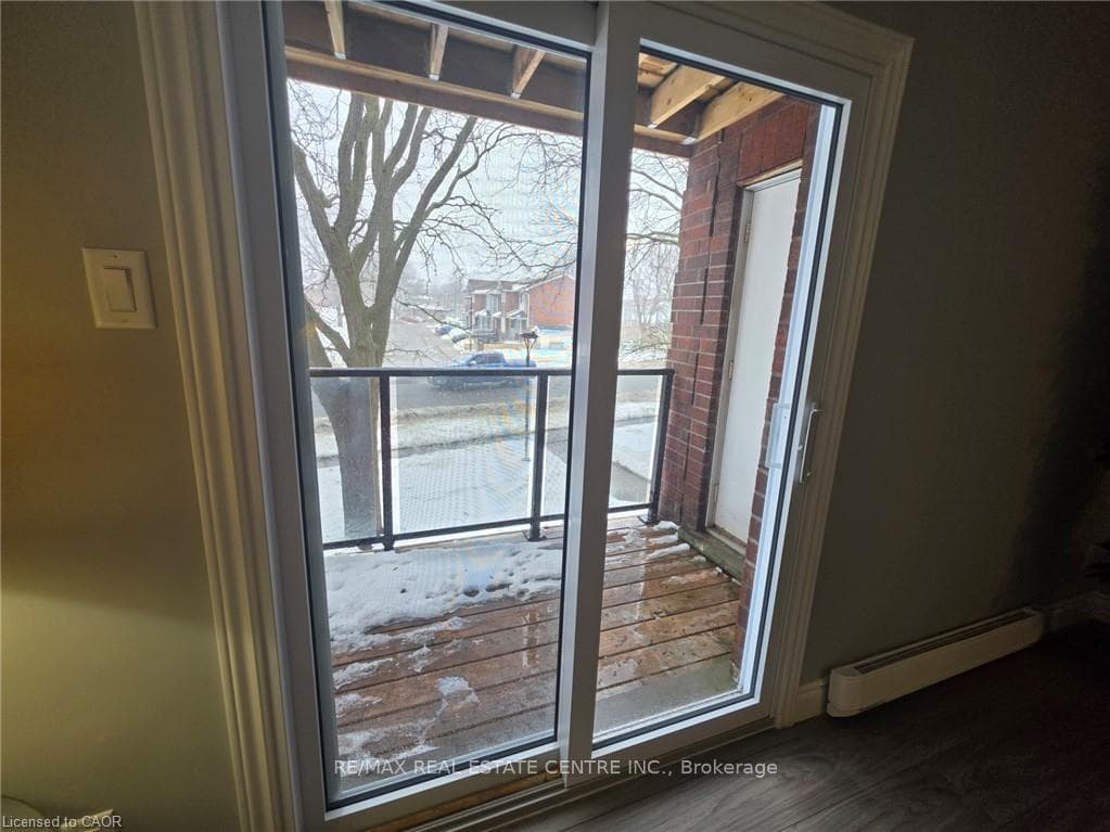 565 Greenfield Avenue Unit 106 photo 39