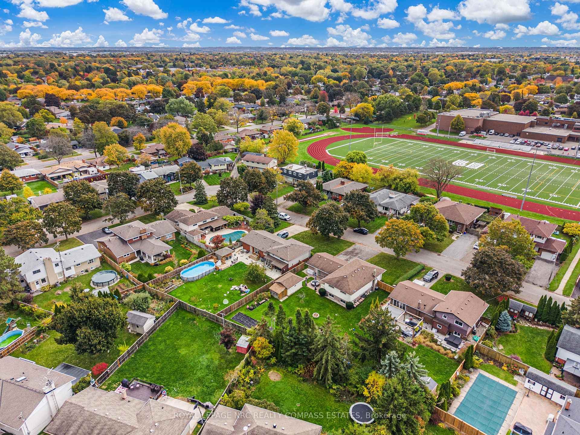 20 Prince Philip Drive photo 46