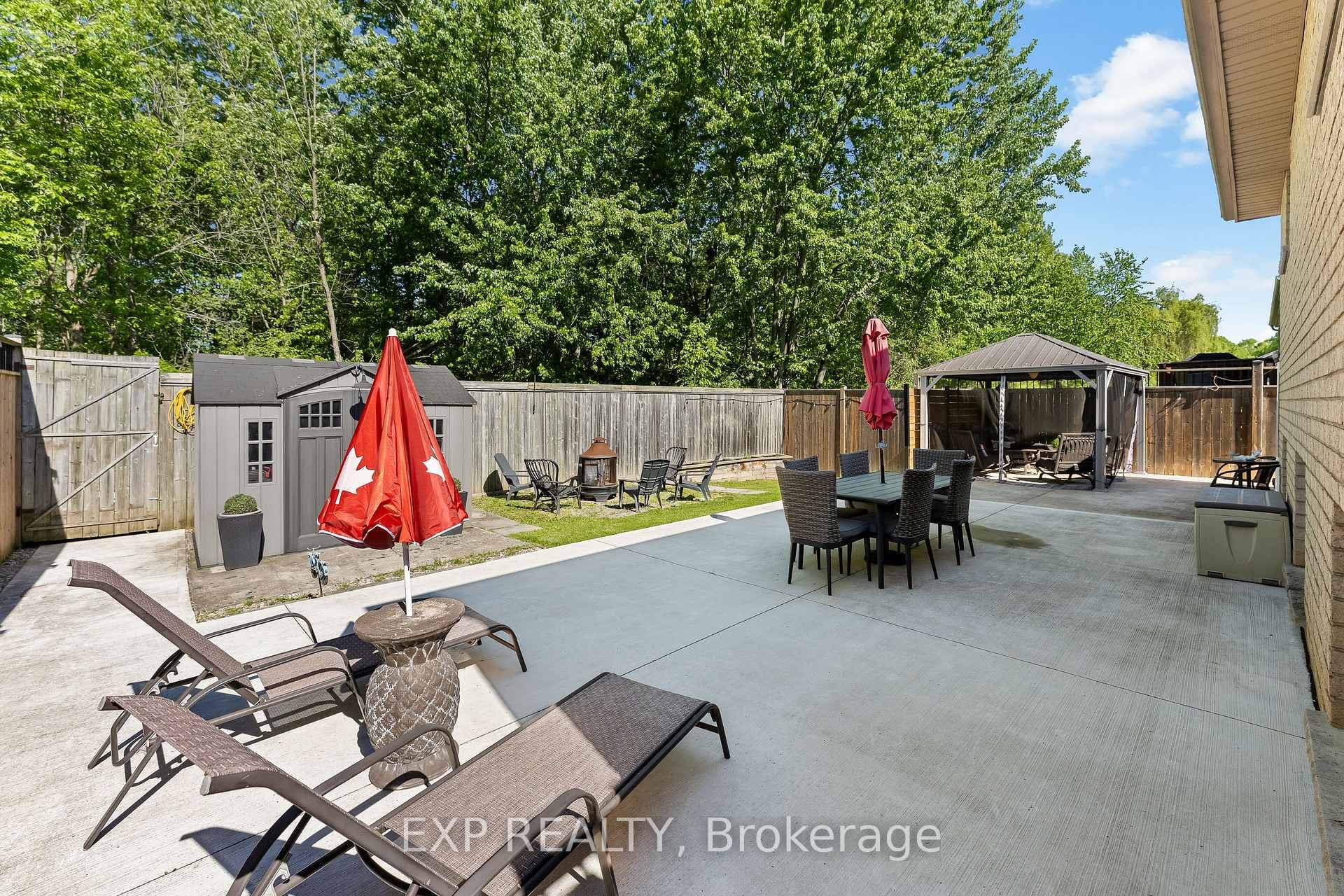 Large Patio and Fire Pit for Entertaining