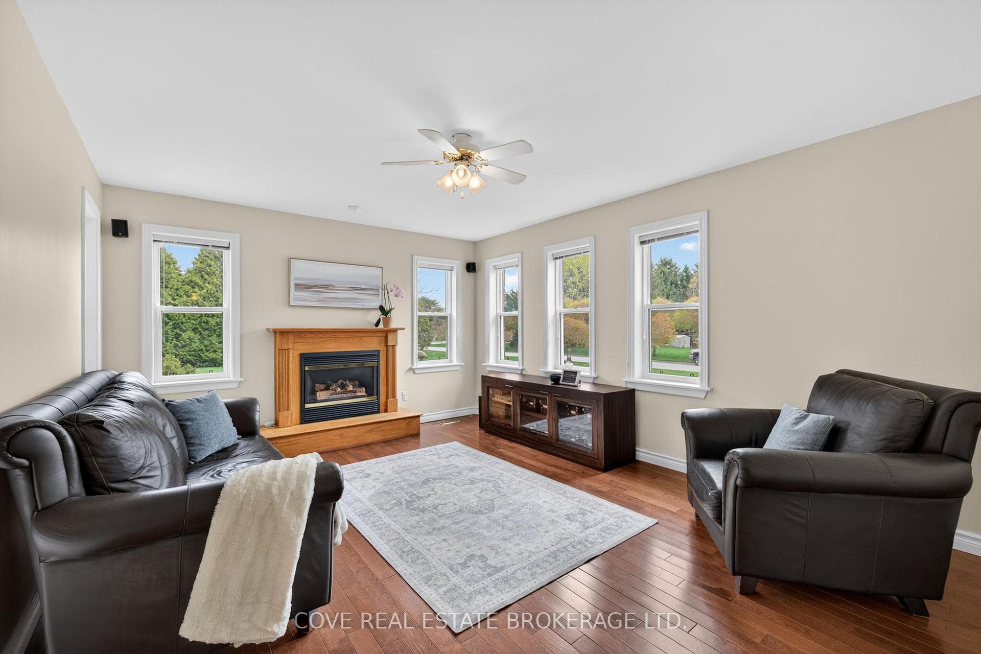 149 Salisbury Drive photo 11