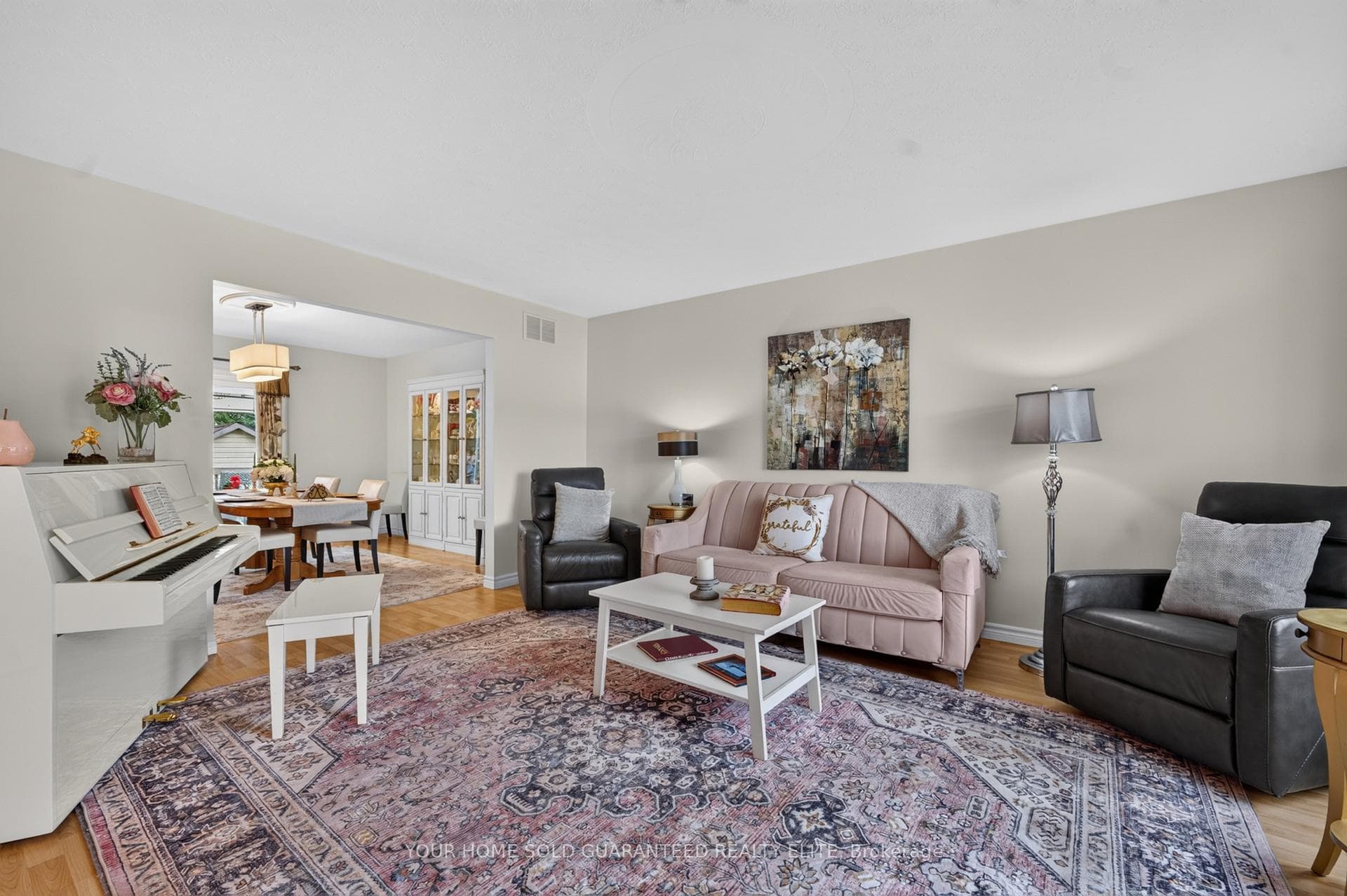213 Margaret Street photo 8