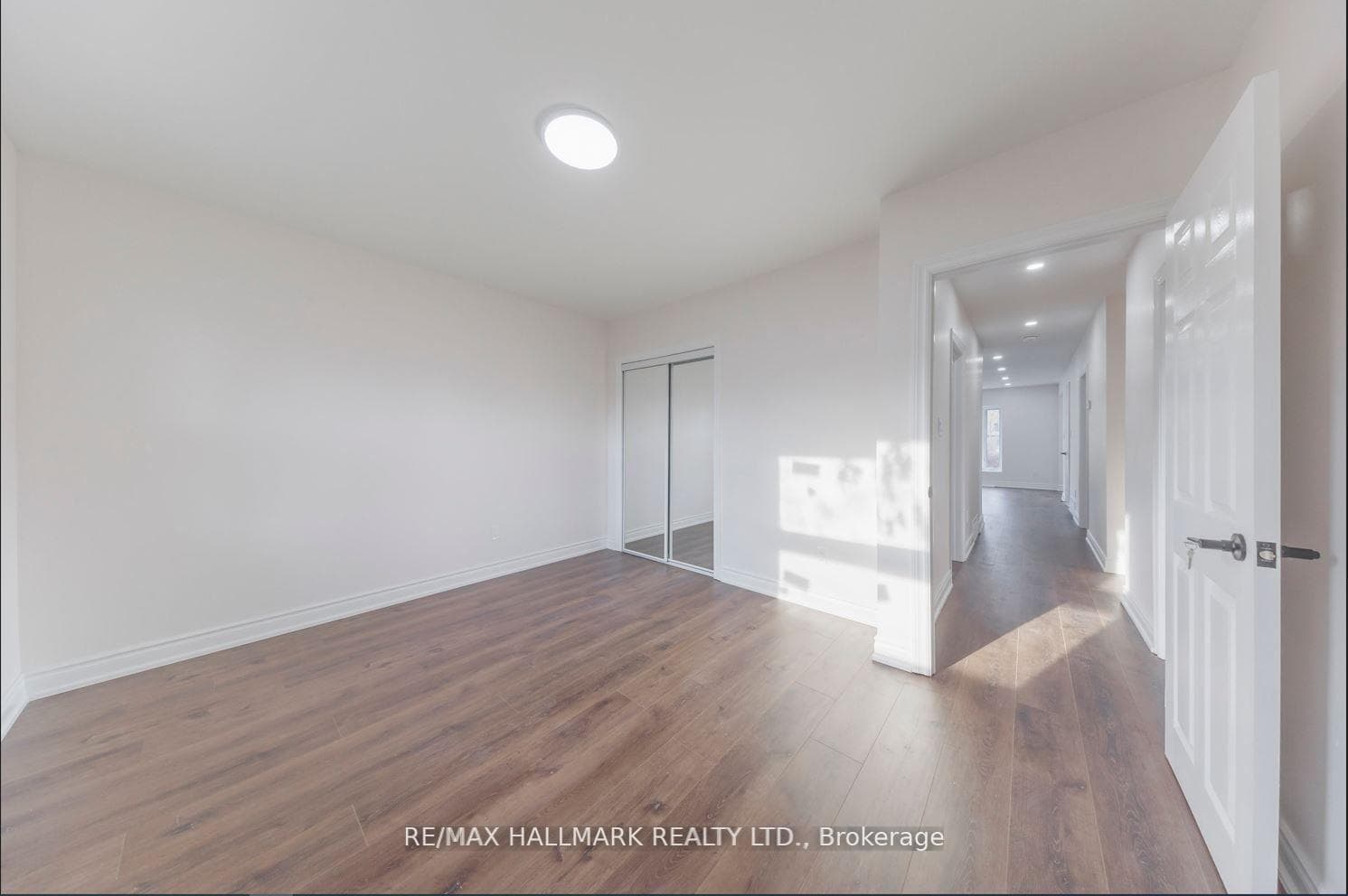 39 Stansbury Crescent Unit Upper photo 18