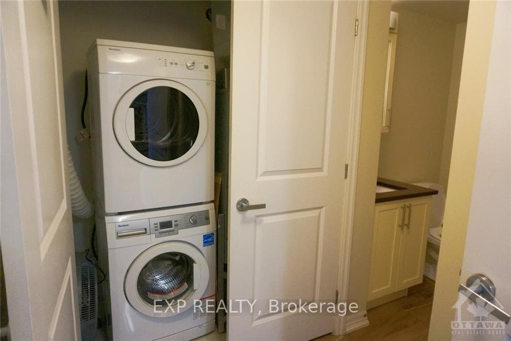 195 BESSERER Street Unit 1606 photo 8