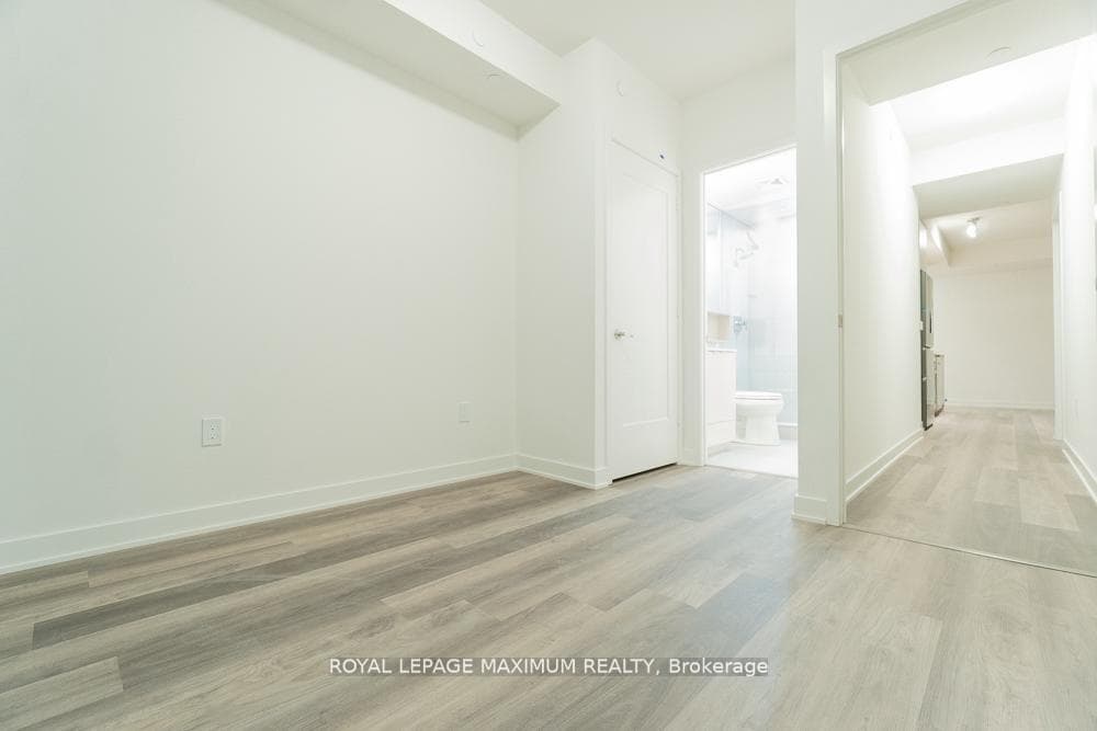 70 Princess Street Unit 2015 E photo 12