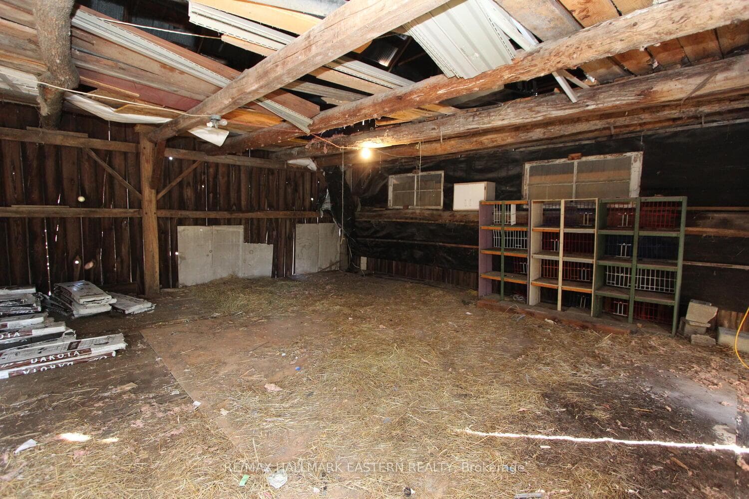 275 Morrison Road photo 32