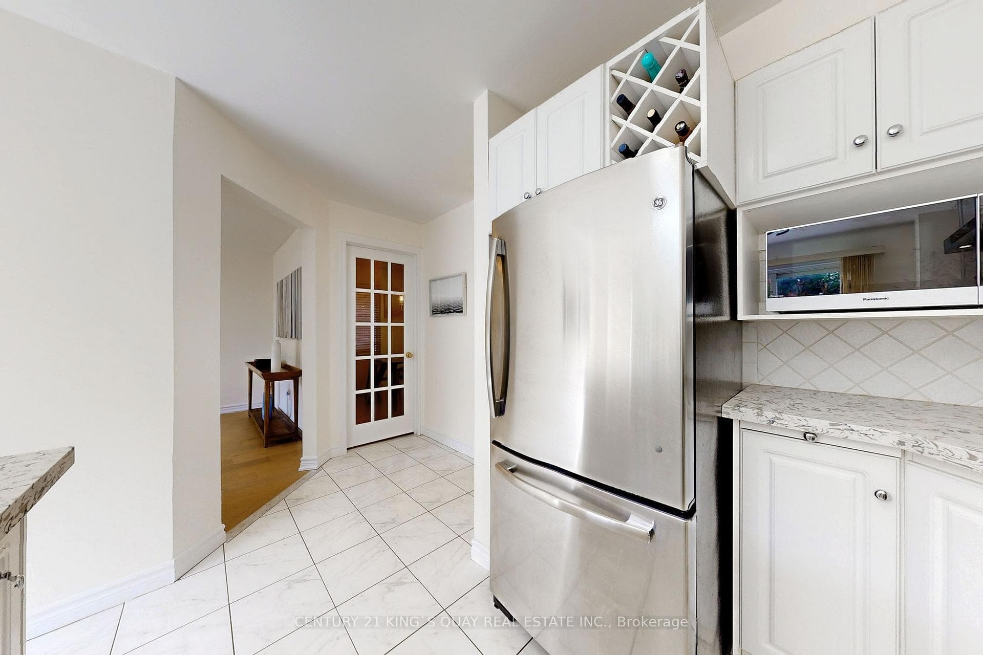 125 Wharton Square photo 16