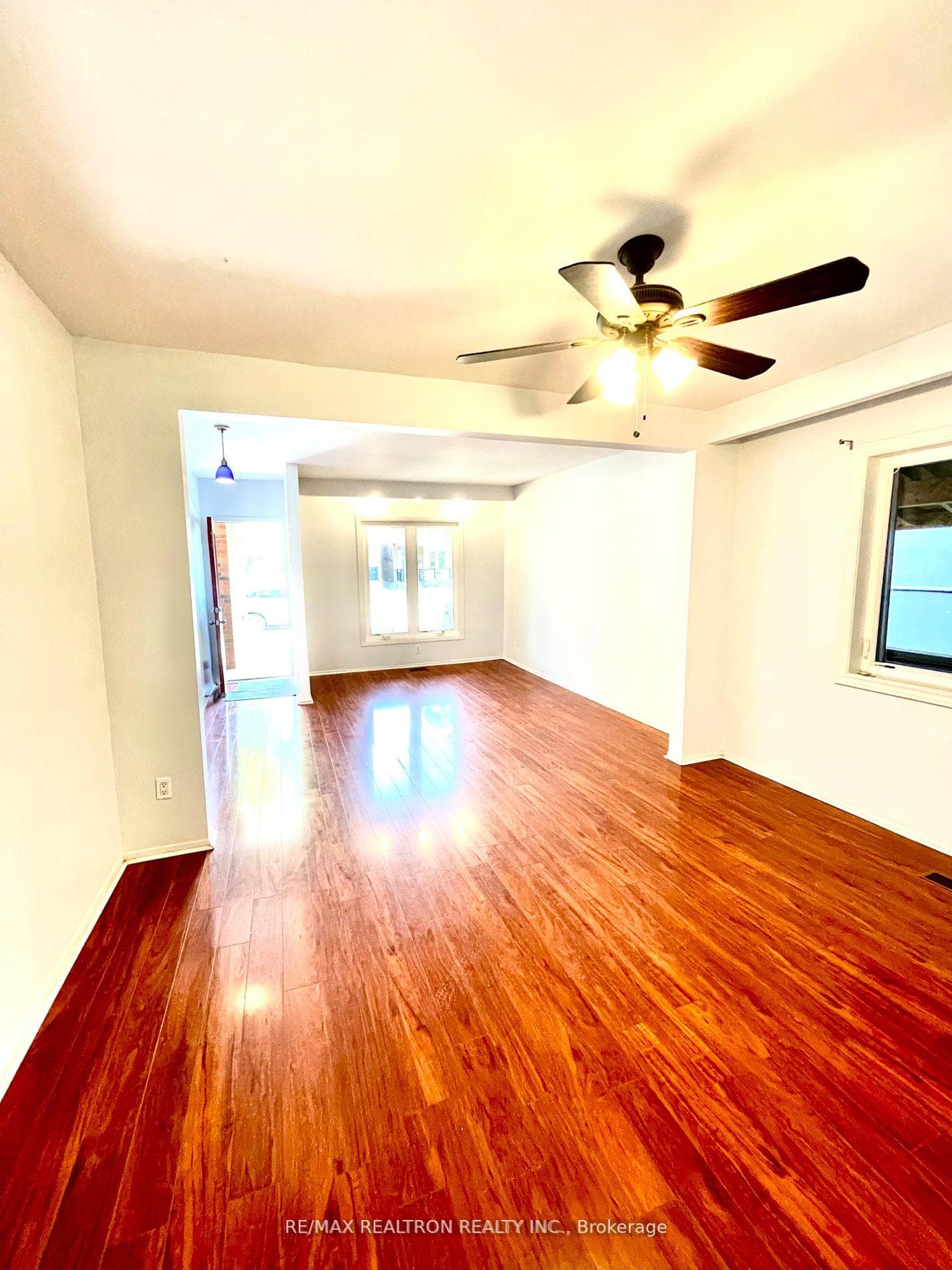 216 Glebemount Avenue Unit Main photo 3