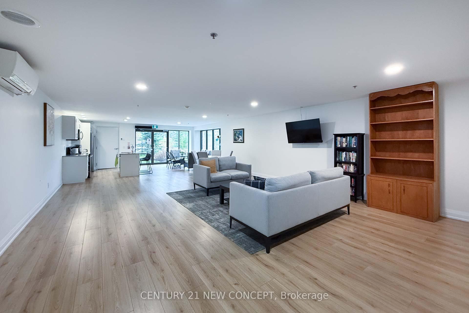 64 Queen Street Unit 309 photo 32