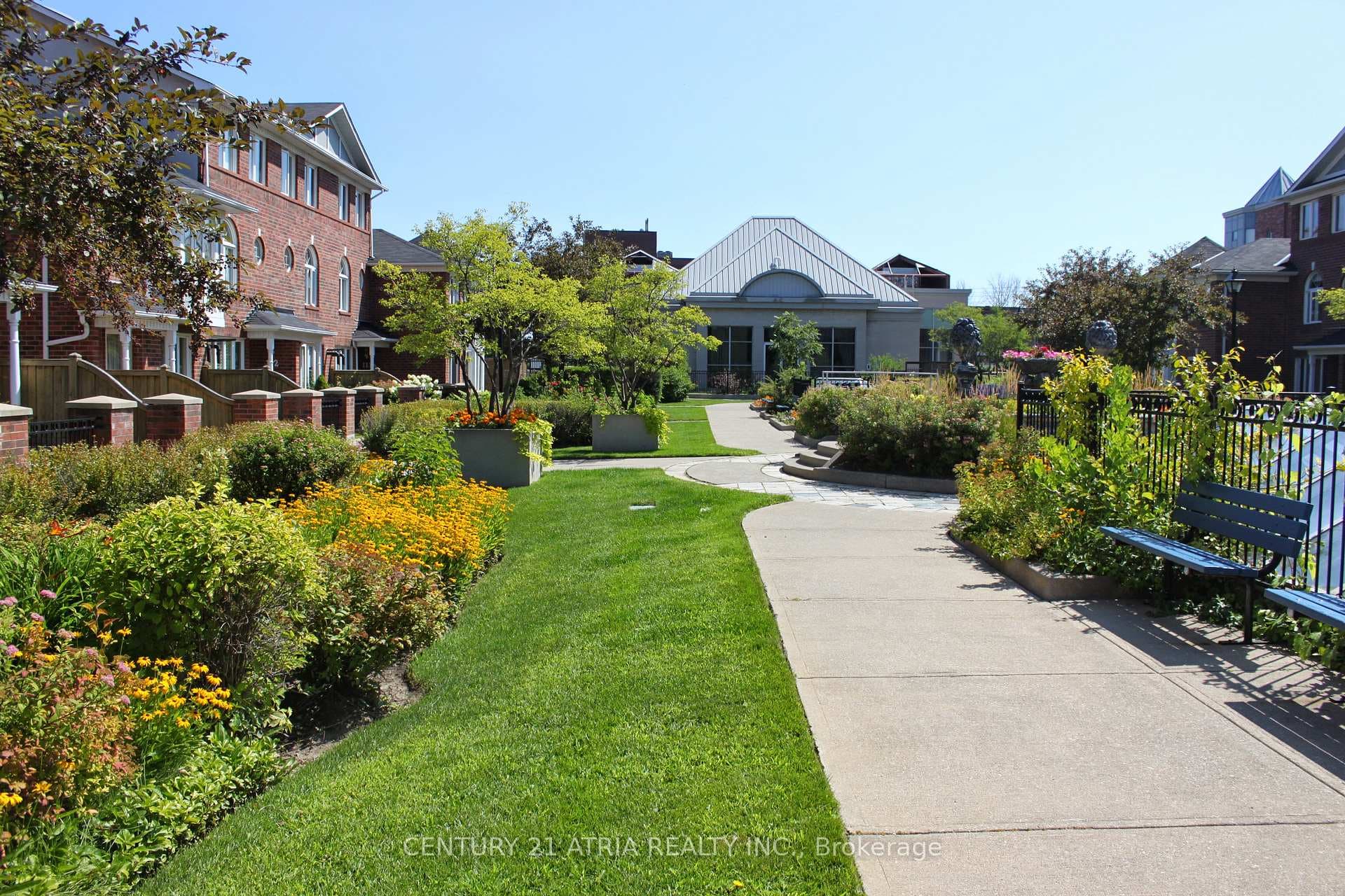 18 Clark Avenue Unit 54 photo 4