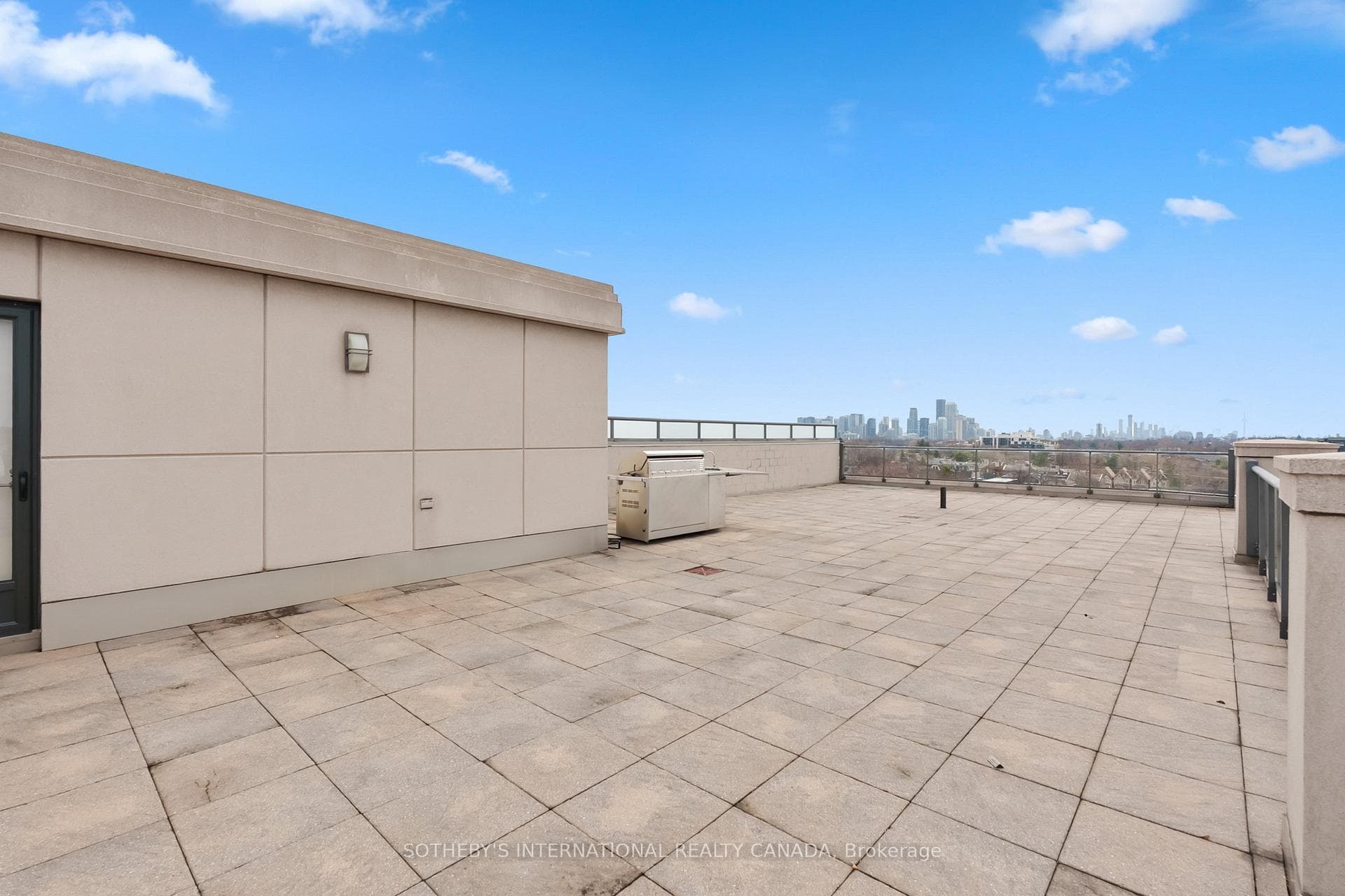 1717 Avenue Road Unit LPH3 photo 14