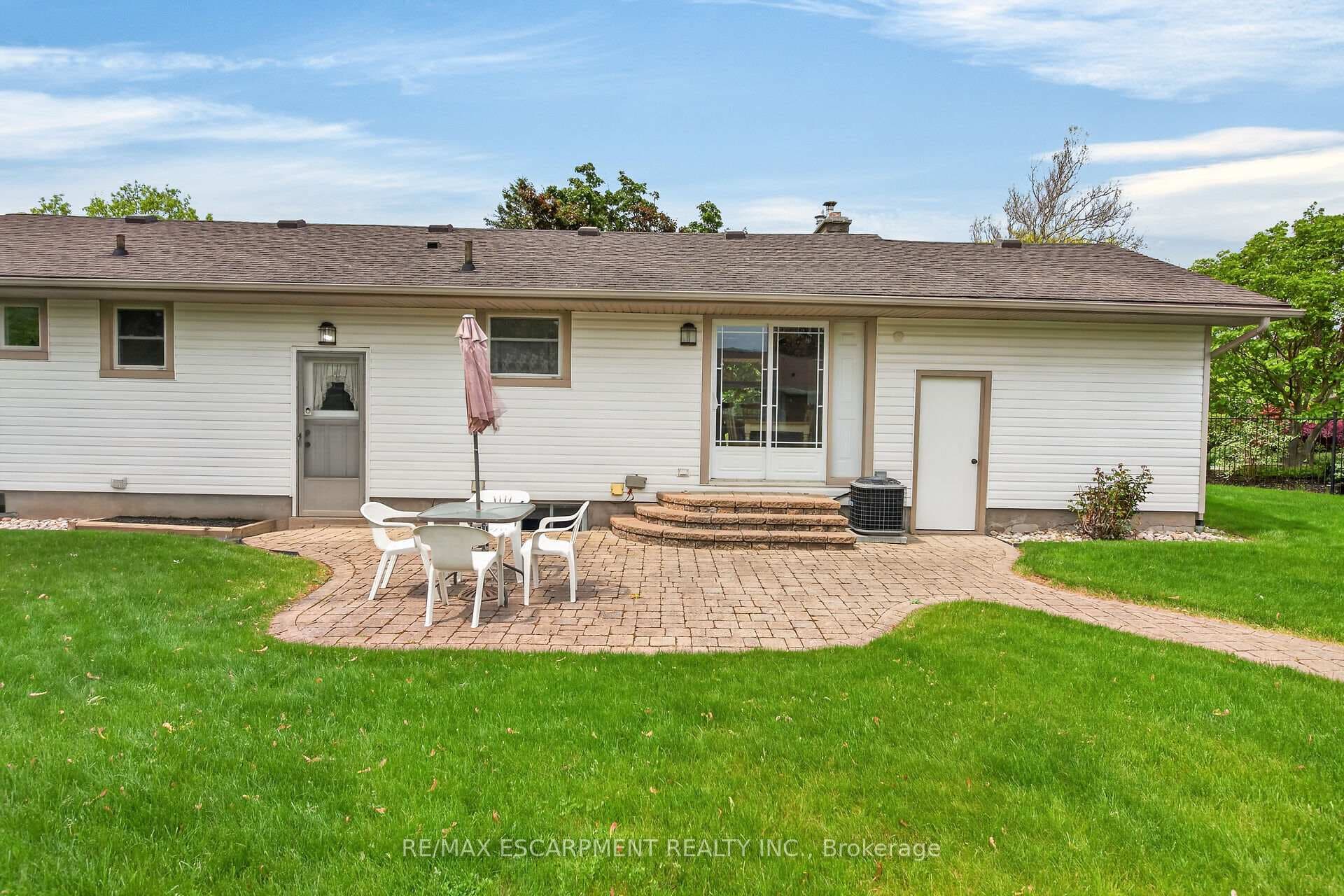 31 Larchwood Drive photo 47