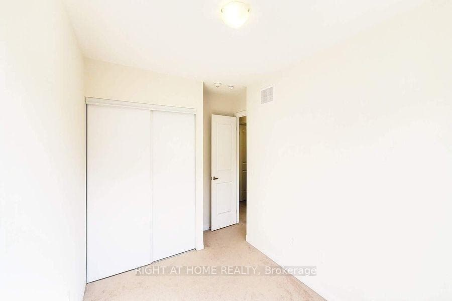 4062 Maitland Street photo 16