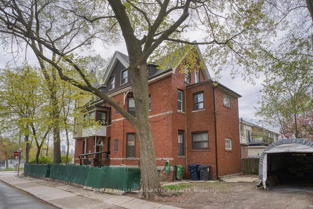 43 Dewson Street photo 3